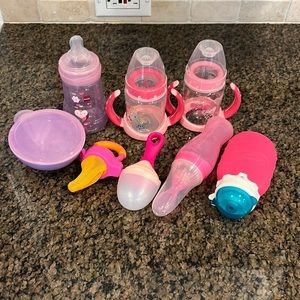 Lot of baby feeding supplies.